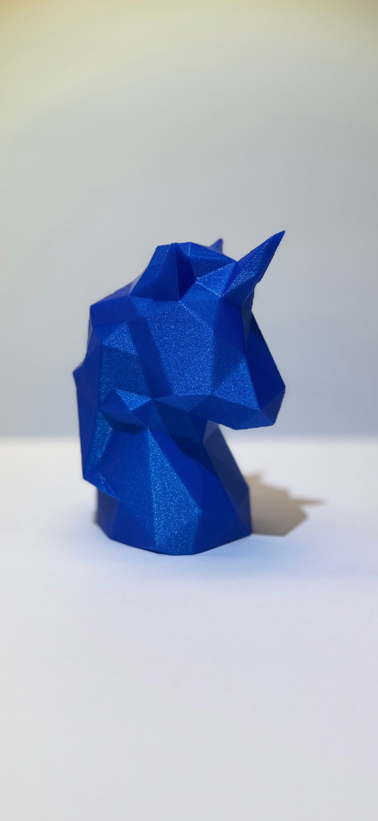 Low polly jednorožec